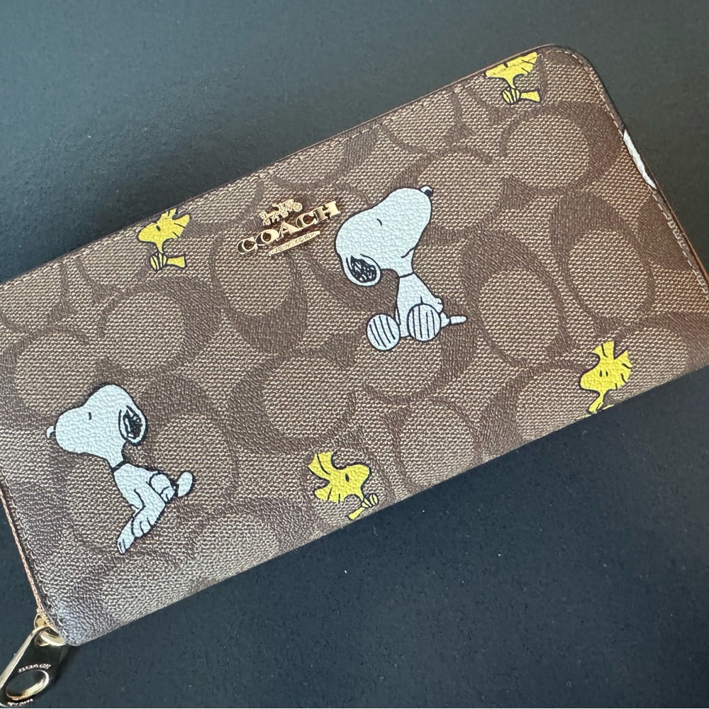 Coach Brown Wallet with Snoopy and Woodstock